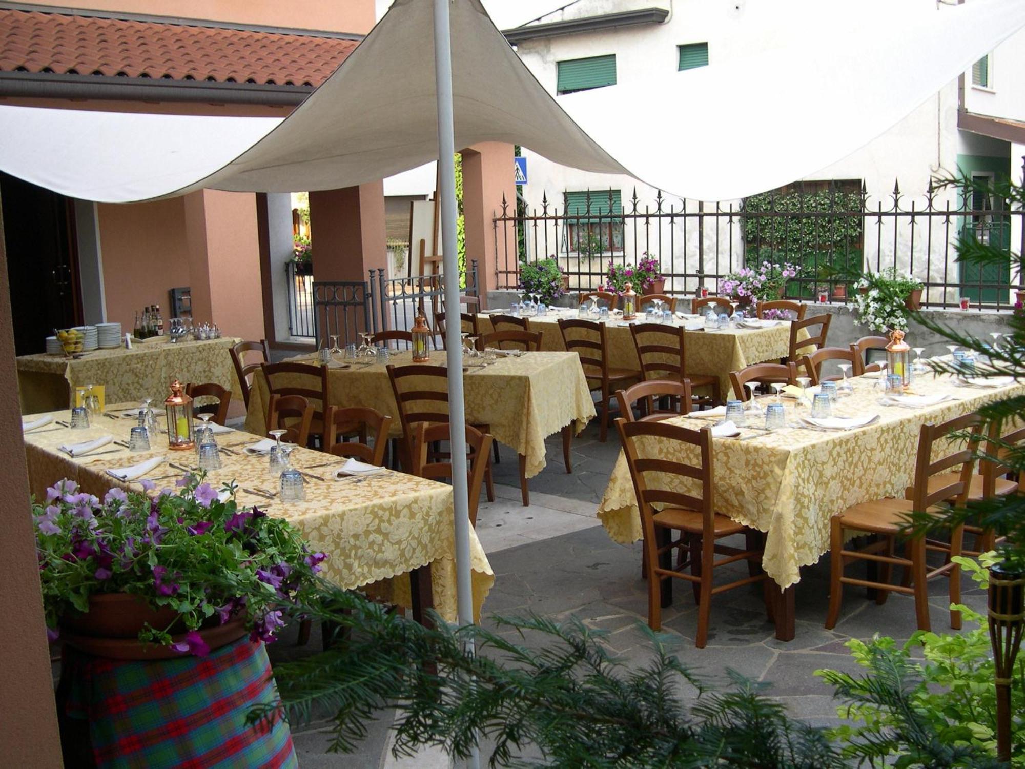 Hotel Dall'Ongaro Ghirano ภายนอก รูปภาพ