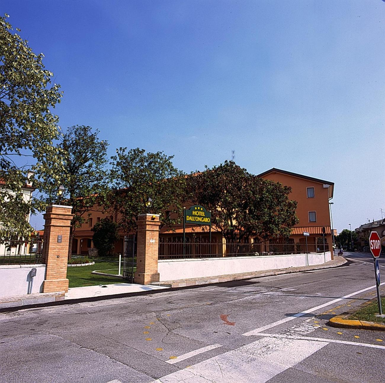 Hotel Dall'Ongaro Ghirano ภายนอก รูปภาพ