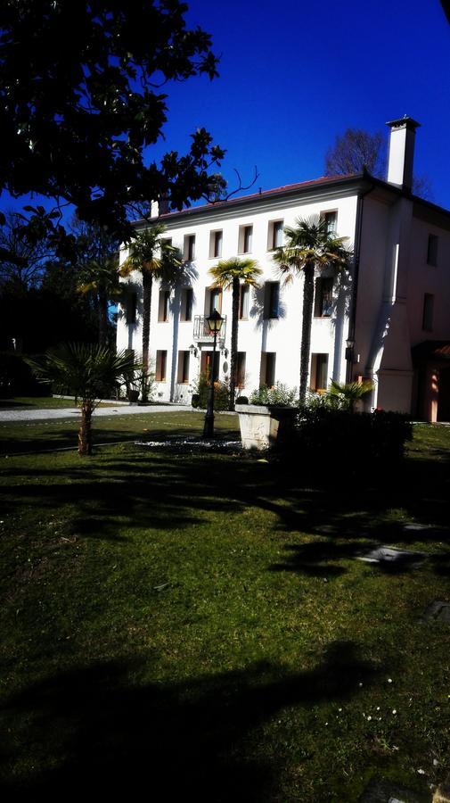 Hotel Dall'Ongaro Ghirano ภายนอก รูปภาพ