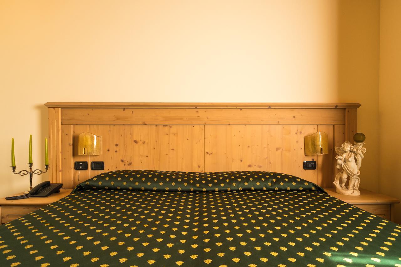 Hotel Dall'Ongaro Ghirano ภายนอก รูปภาพ