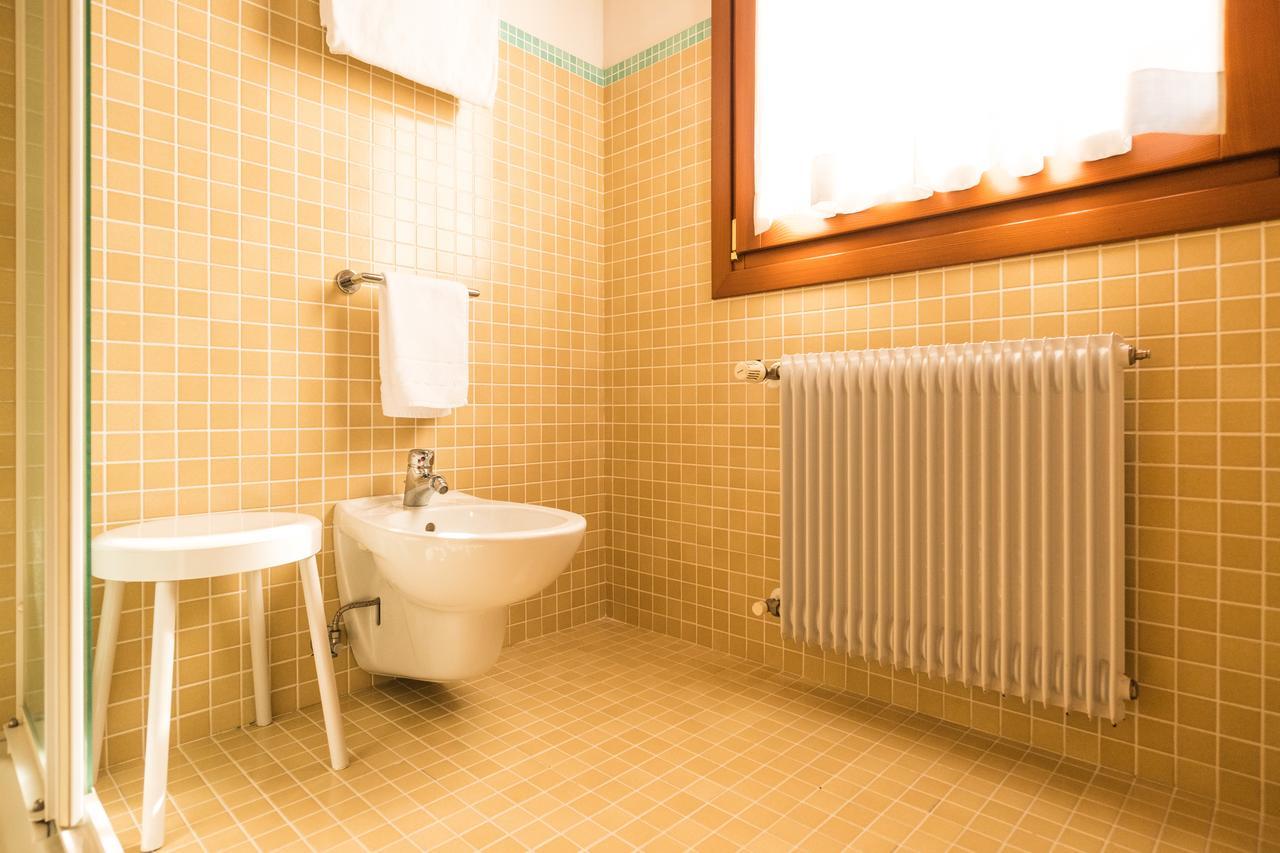 Hotel Dall'Ongaro Ghirano ภายนอก รูปภาพ